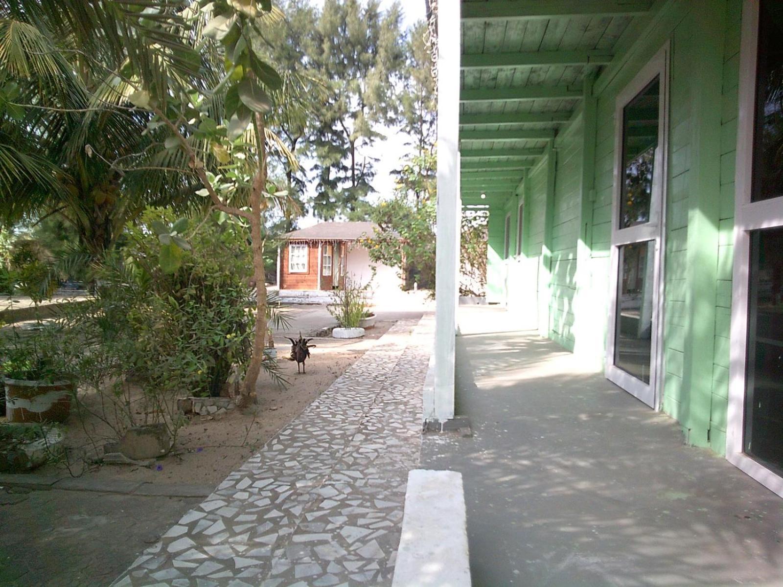 Mangrove Beach Sanyang Exteriör bild