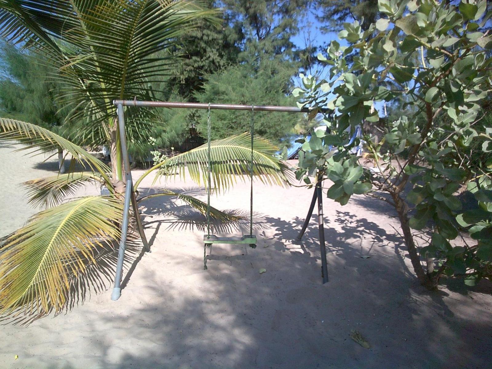 Mangrove Beach Sanyang Exteriör bild